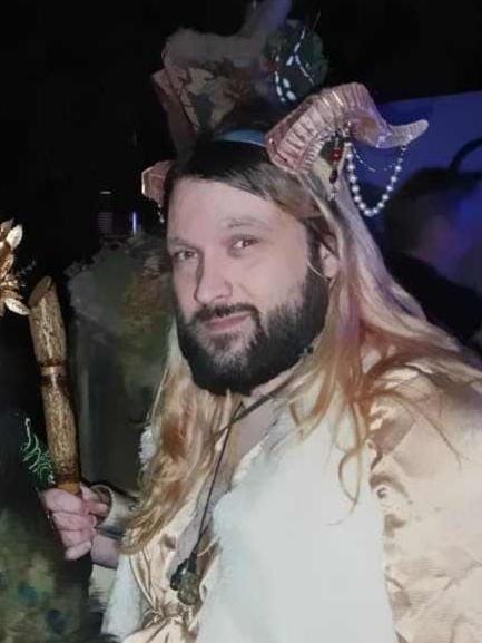 Decorated Medium Horn Headdress (Custom)