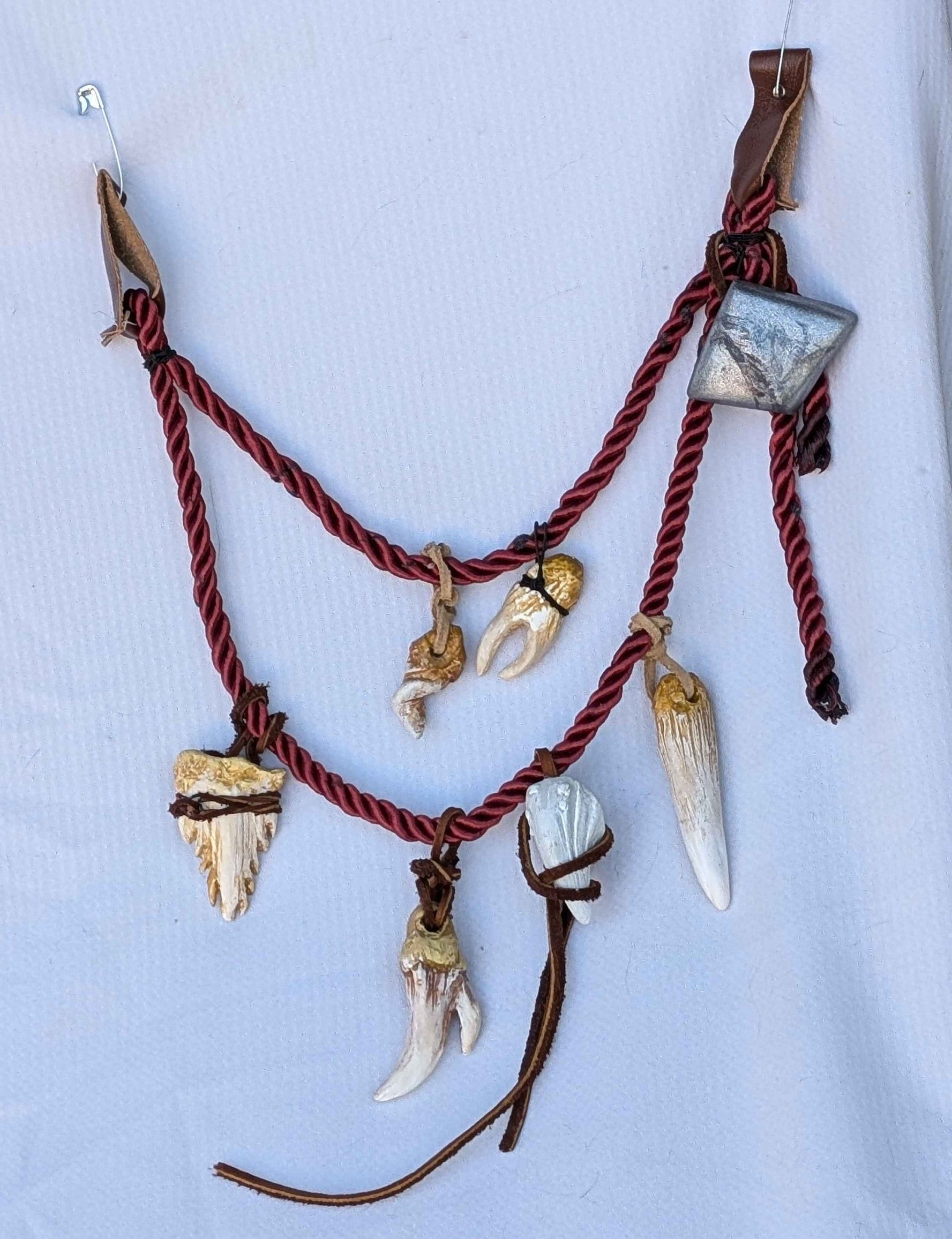 Trophy Rope Belt (Teeth, Claws & Props)