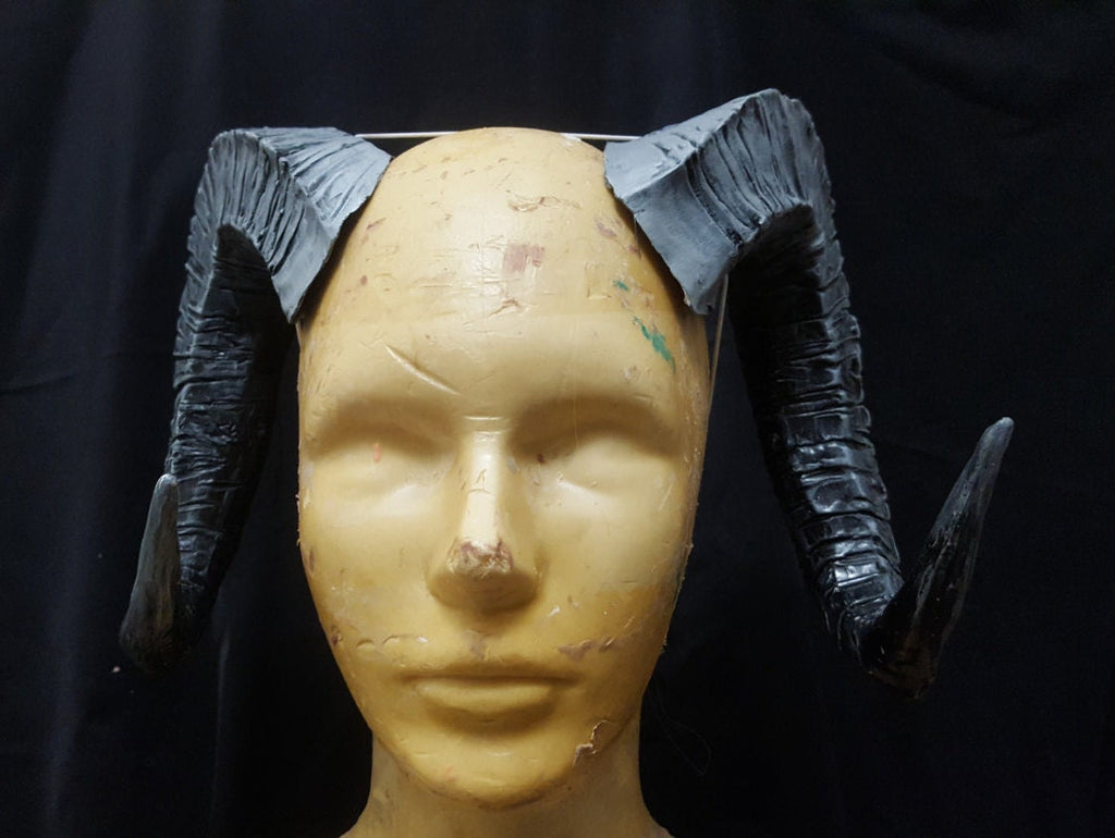 Large Ram Horns (Pair)